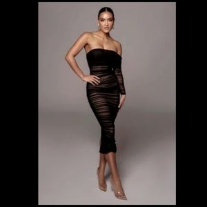 NWT - Women’s One Sleeve Black Ruched Dress